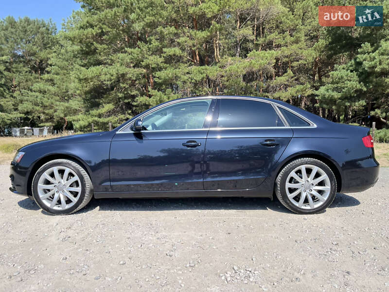 Седан Audi A4 2013 в Днепре