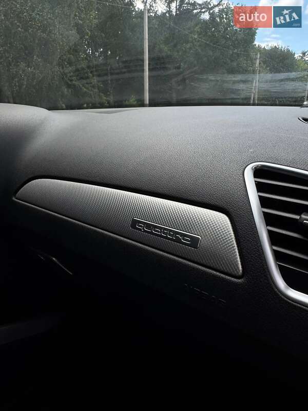 Седан Audi A4 2014 в Львове
