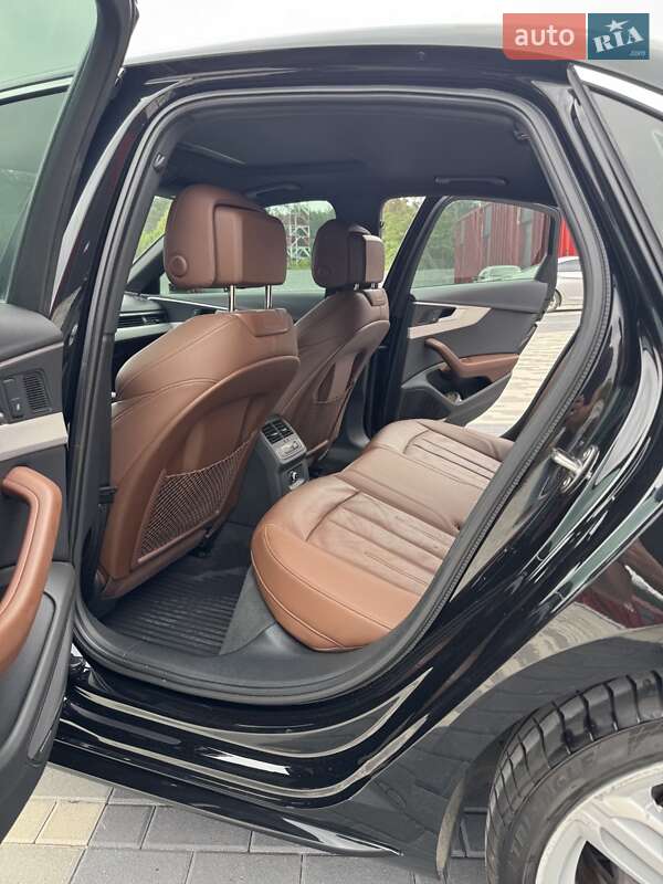 Седан Audi A4 2017 в Львове