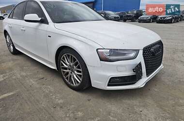 Седан Audi A4 2015 в Рівному
