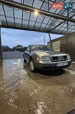 Седан Audi A4 1994 в Городенке