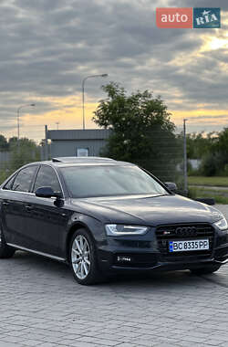 Седан Audi A4 2014 в Львові