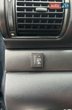 Седан Audi A4 1995 в 