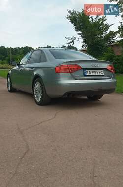 Седан Audi A4 2010 в 