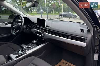 Седан Audi A4 2017 в 