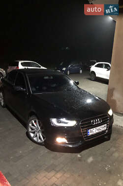 Седан Audi A4 2014 в Луцке