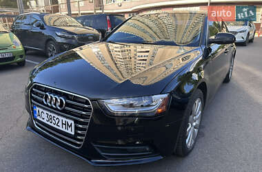 Седан Audi A4 2013 в Шацьку