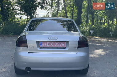 Седан Audi A4 2004 в 