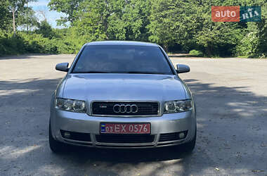 Седан Audi A4 2004 в 