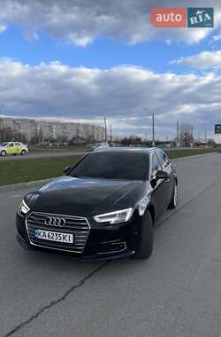 Универсал Audi A4 2018 в 