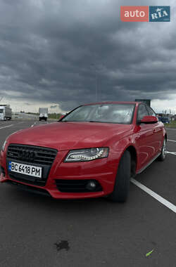 Седан Audi A4 2011 в Львове