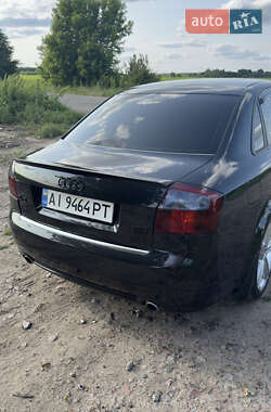 Седан Audi A4 2004 в 