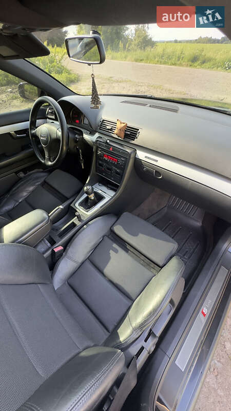 Седан Audi A4 2004 в Василькове