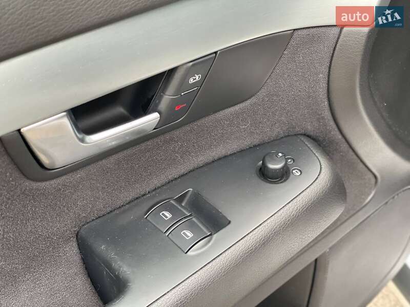 Седан Audi A4 2005 в Луцке
