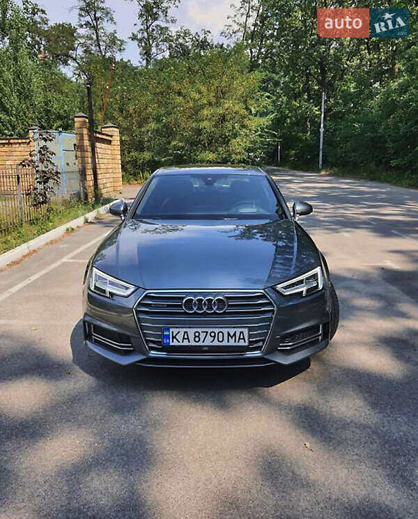 Седан Audi A4 2018 в 