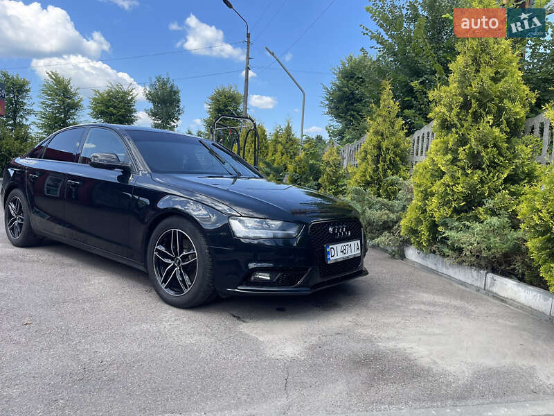 Седан Audi A4 2013 в Шептицькому