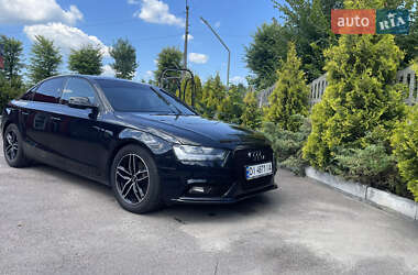 Седан Audi A4 2013 в 