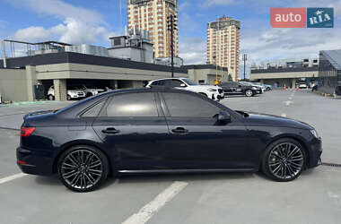 Седан Audi A4 2017 в 