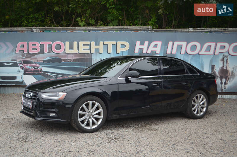 Седан Audi A4 2012 в Киеве