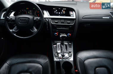 Седан Audi A4 2012 в 