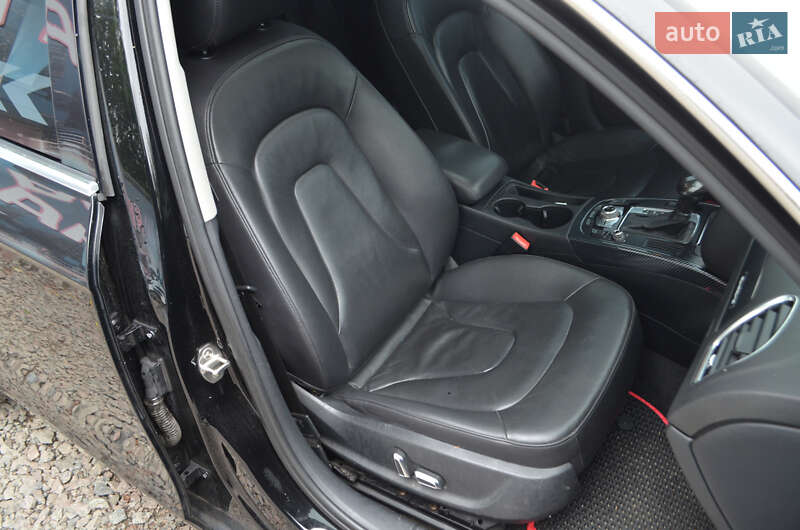 Седан Audi A4 2012 в Киеве