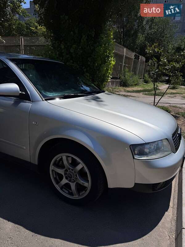 Седан Audi A4 2002 в Запорожье