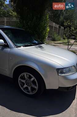 Седан Audi A4 2002 в 