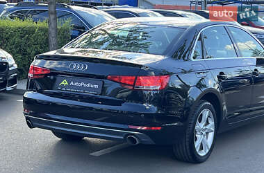 Седан Audi A4 2016 в 