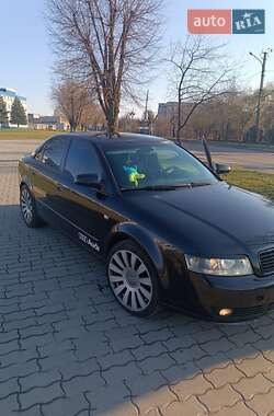 Седан Audi A4 2004 в 
