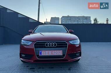 Седан Audi A4 2013 в 