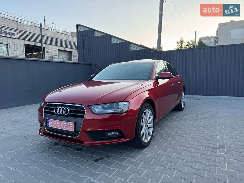 Седан Audi A4 2013 в Житомире