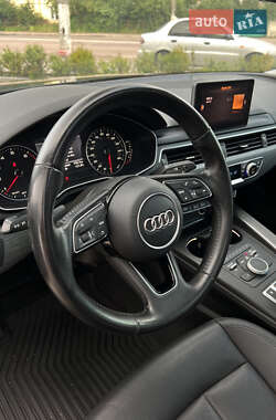 Седан Audi A4 2017 в 