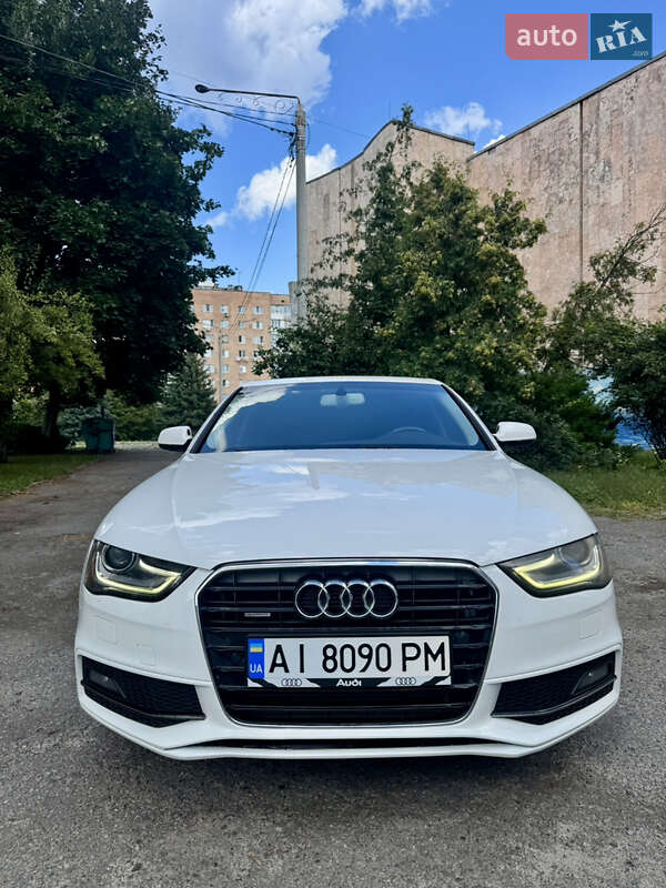 Седан Audi A4 2014 в Киеве