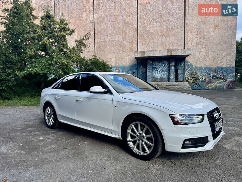 Седан Audi A4 2014 в Киеве