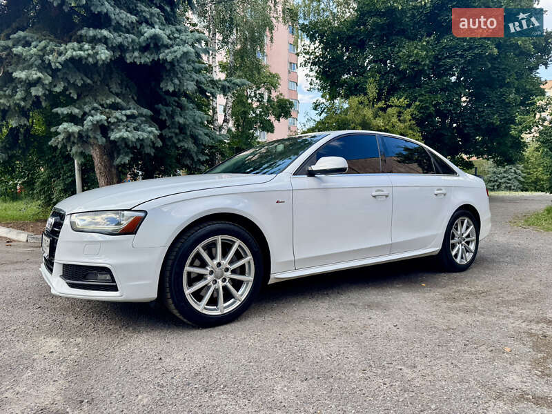Седан Audi A4 2014 в Киеве