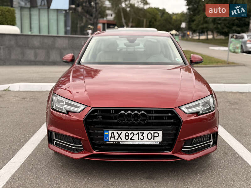 Седан Audi A4 2019 в 
