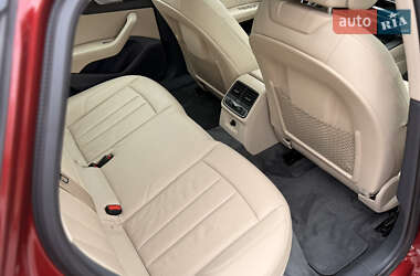 Седан Audi A4 2019 в 