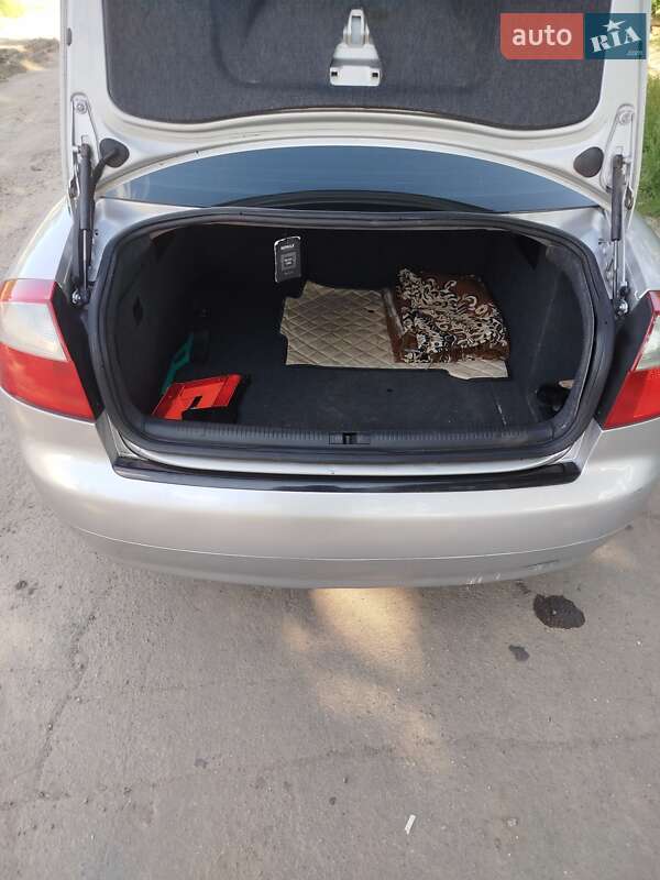 Седан Audi A4 2001 в Виннице
