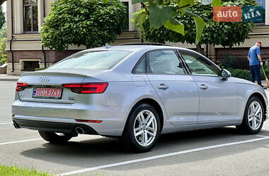Седан Audi A4 2017 в 