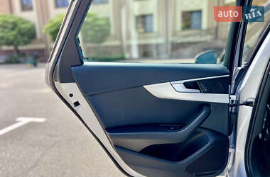Седан Audi A4 2017 в 