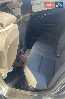 Седан Audi A4 2002 в 