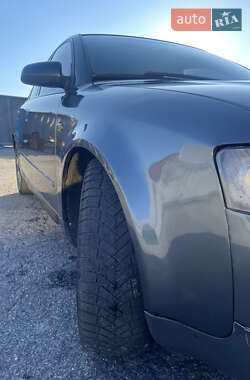 Седан Audi A4 2002 в 