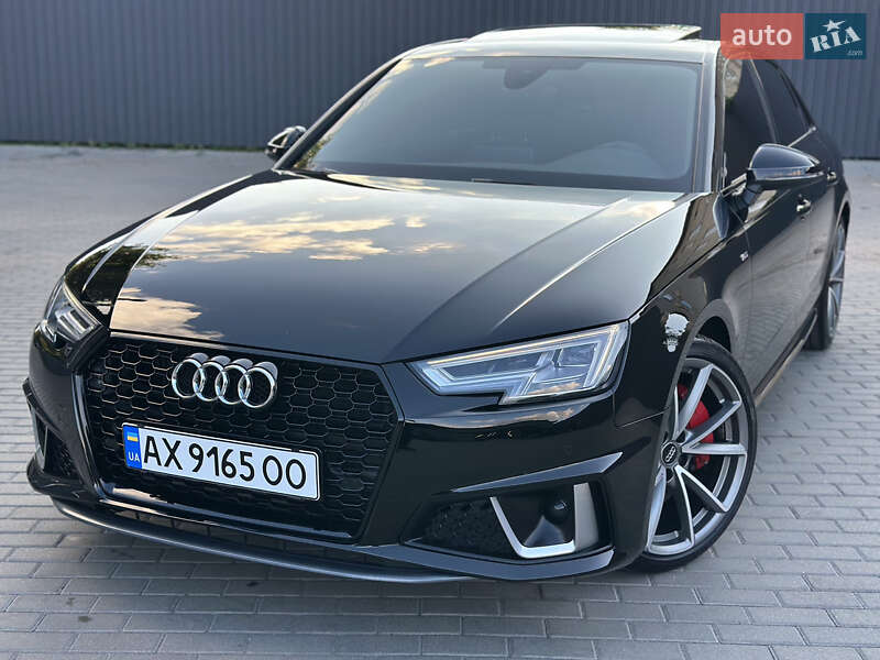 Седан Audi A4 2017 в 