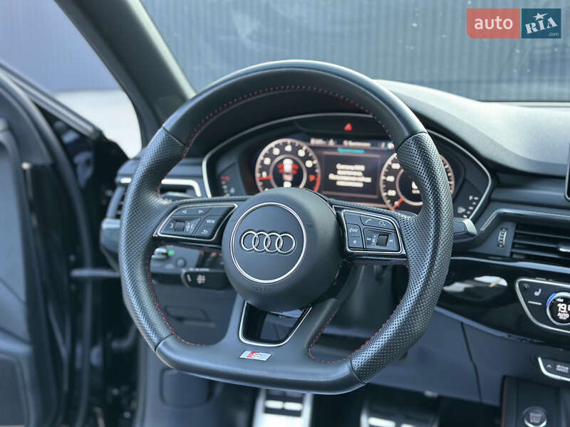 Седан Audi A4 2017 в Харкові
