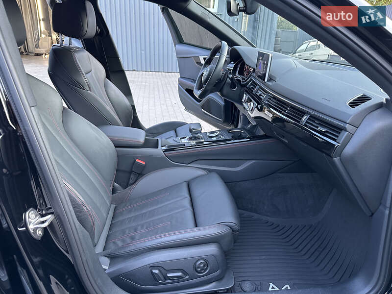 Седан Audi A4 2017 в Харкові