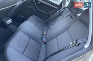 Седан Audi A4 2006 в 