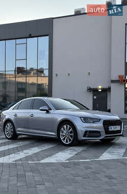 Седан Audi A4 2017 в 