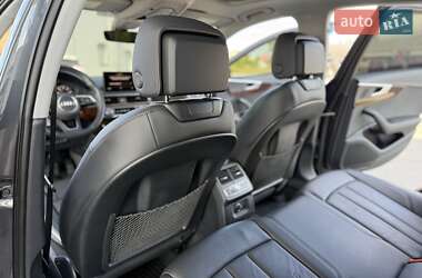 Седан Audi A4 2019 в 