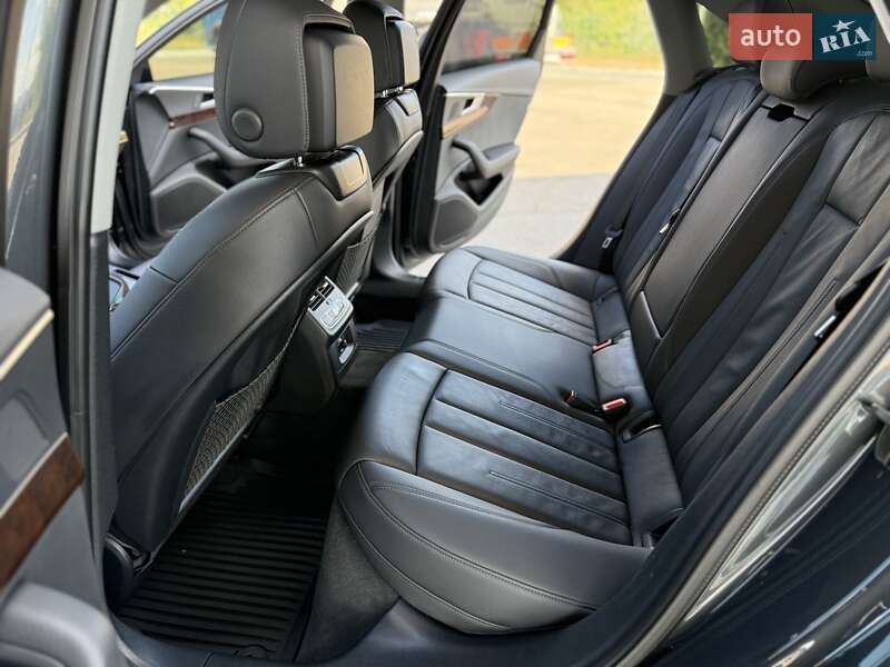 Седан Audi A4 2019 в Днепре