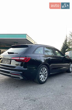 Универсал Audi A4 2022 в 